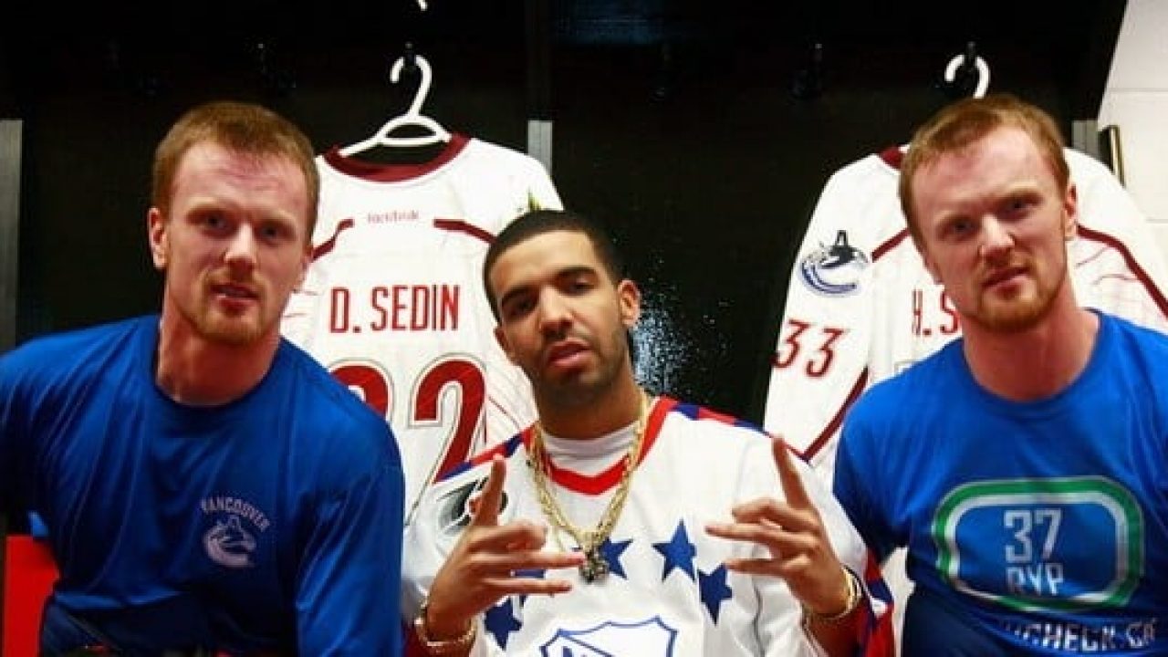 Drake Performs 'Headlines' At The NHL 