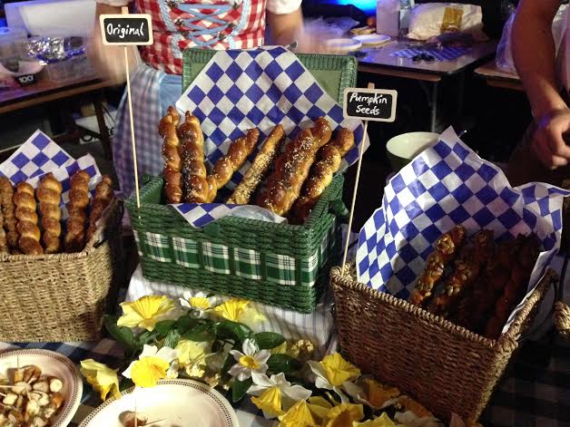 Hawkers Market May 2014 (Review)