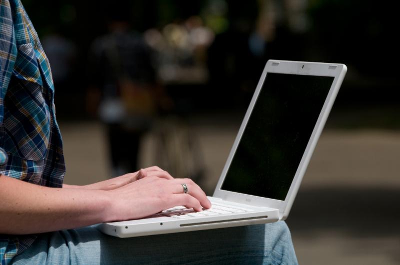 Vancouver telecom companies offer free data to help with social distancing