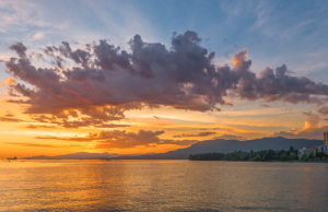 PHOTO: Golden Hour At English Bay