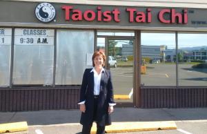 B.C. Premier Christy Clark Trolls “Yoga Haters” On Twitter