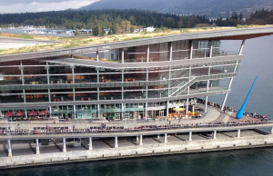Lineup For Aritzia Warehouse Sale Is Over 1KM (Photos)