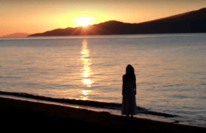Taylor Swift Cover Captures Vancouver (Video)