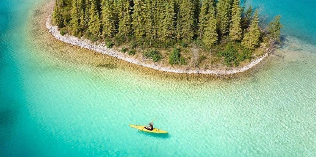 stunning photo kayaker