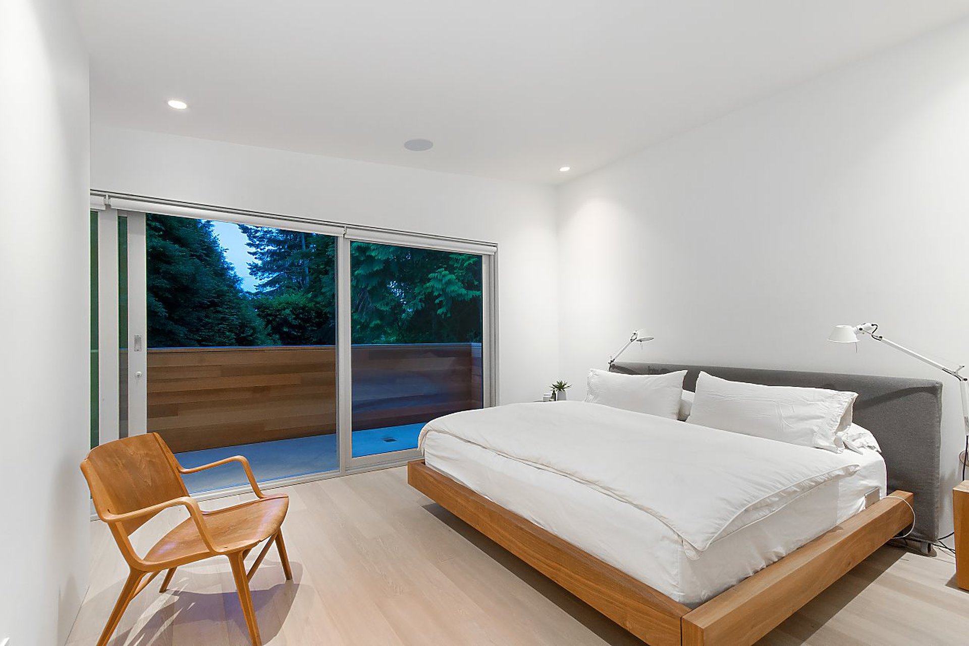 745 Sentinel Hill