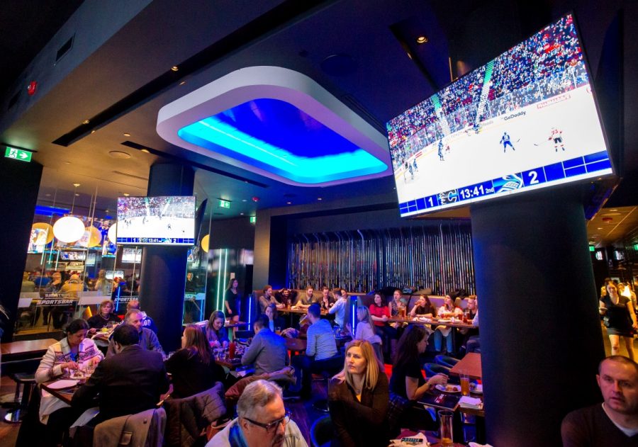 Canucks Fans Can Go To The SportsBar At Rogers Arena During Games